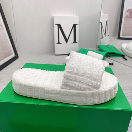 BOTTEGA VENETA 26S SLIDES IN WHITE FABRIC