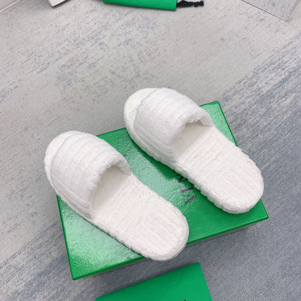 BOTTEGA VENETA 26S SLIDES IN WHITE FABRIC