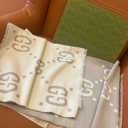 GUCCI 25S SCARF 190 IN WOOL SILK 636368