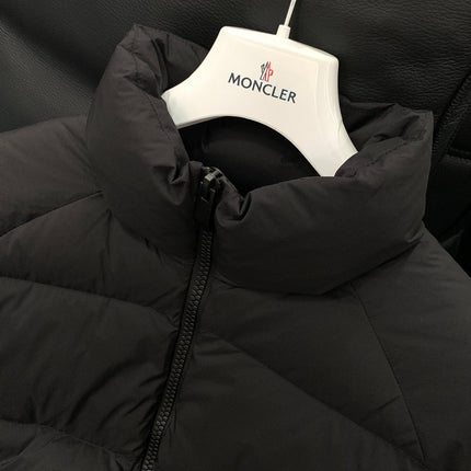 MONCLER 25S DOWN HOODED JACKET 262