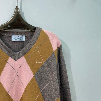 PRADA 26S V-NECK ARGYLE KNIT SWEATER 1077