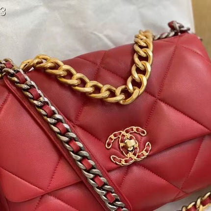 CC19 FLAP BAG 30 IN RED GOATSKIN