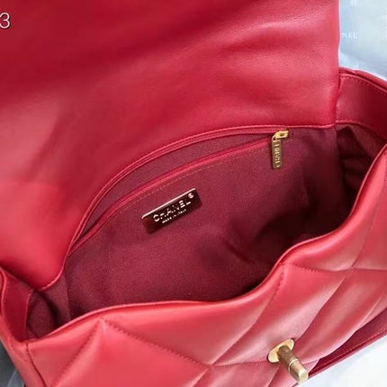 CC19 FLAP BAG 30 IN RED GOATSKIN