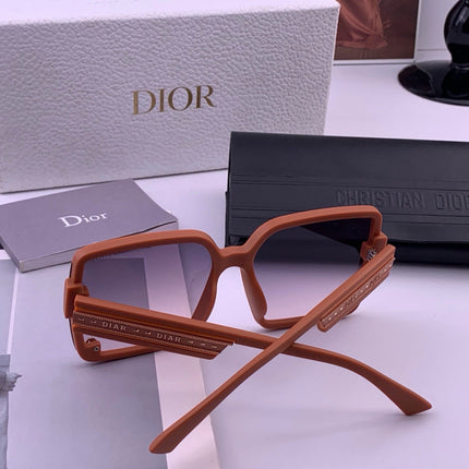 DIOR 26S OVERSIZED SQUARE FRAME IN ACETATE 500315