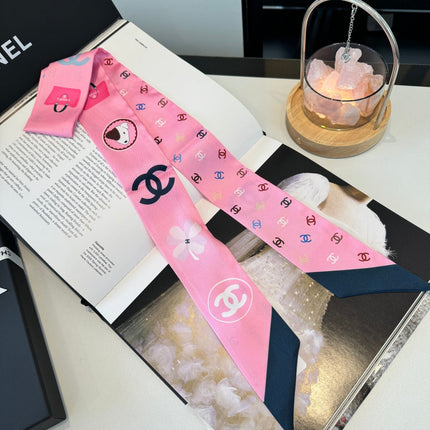 CHANEL 26S TWILLY SCARF 120 IN SILK 351036