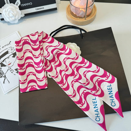 CHANEL 26S TWILLY SCARF 120 IN SILK 351059