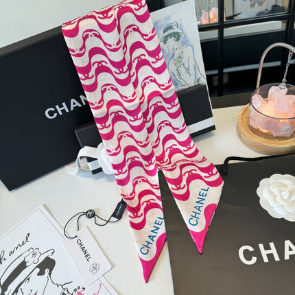 CHANEL 26S TWILLY SCARF 120 IN SILK 351059