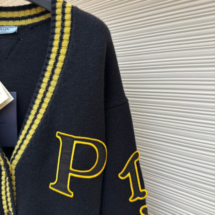 PRADA 25S CARDIGAN 541