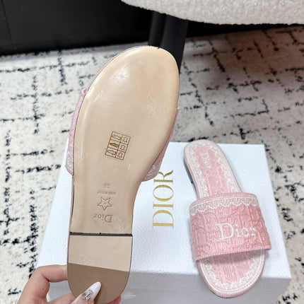DIOR 26S SLIDES IN LIGHT PINK EMBOSSED OBLIQUE LACE EMBROIDERY