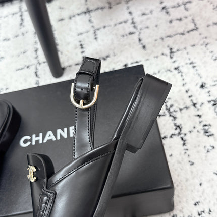 CHANEL 26S SLINGBACK LOAFERS IN BLACK PATENT CALFSKIN WITH CC LOGO