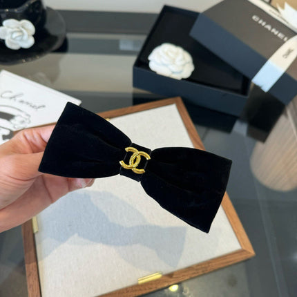 CHANEL 26S BOW HAIR CLIP IN BLACK VELVET 503135