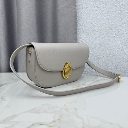 DIOR 26S MEDIUM MEDAILLON FLAP BAG 23 IN LIGHT GRAY GRAINED CALFSKIN GOLD HARDWARE