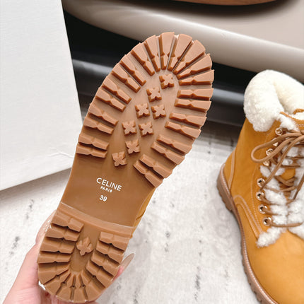 CELINE 26S LACE UP ANKLE BOOTS 40 MM IN TAN SUEDE AND WHITE SHEARLING