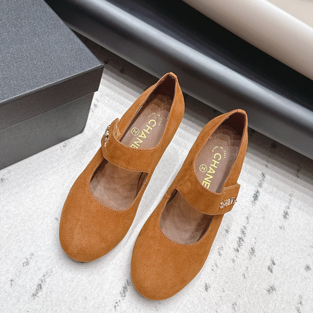 CHANEL 26S MARY JANE BLOCK HEEL PUMPS 80 MM IN BROWN SUEDE