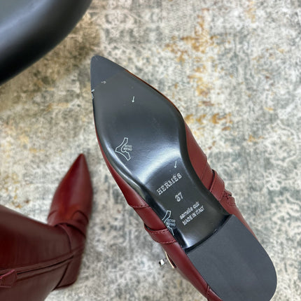 HM 26S FLAT KNEE-HIGH BOOTS IN WINE RED CALFSKIN