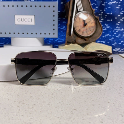 GUCCI 26S SQUARE FRAME IN METAL 426393
