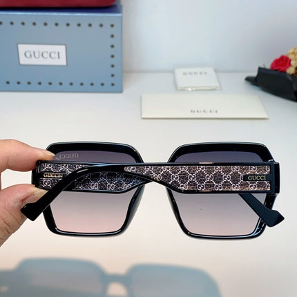 GUCCI 26S OVERSIZED SQUARE FRAME IN ACETATE 424515