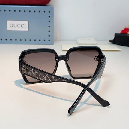 GUCCI 26S OVERSIZED SQUARE FRAME IN ACETATE 424516