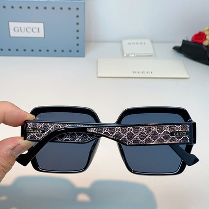 GUCCI 26S OVERSIZED SQUARE FRAME IN ACETATE 424520