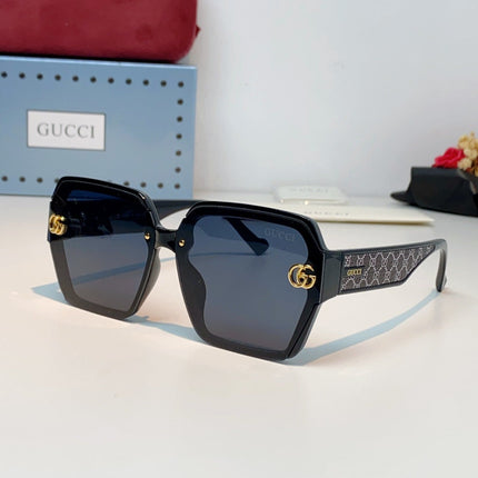 GUCCI 26S OVERSIZED SQUARE FRAME IN ACETATE 424520