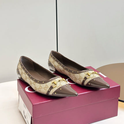 GUCCI 26S STUD BALLET FLATS IN BEIGE CANVAS AND BROWN CALFSKIN