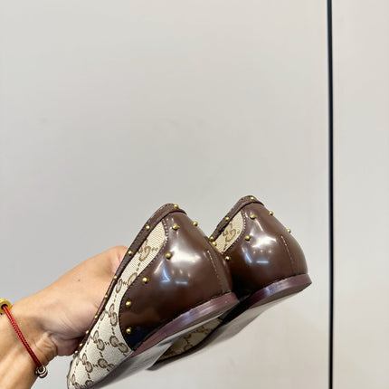 GUCCI 26S STUD BALLET FLATS IN BEIGE CANVAS AND BROWN CALFSKIN