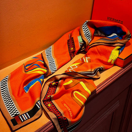 HERMES 26S SCARF 140 IN SILK AND CASHMERE 492441