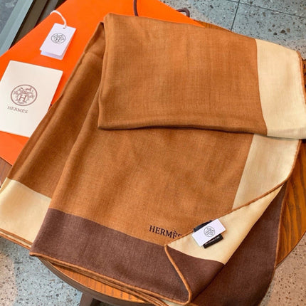 HERMES 26S SCARF 140 IN SILK AND CASHMERE 496037