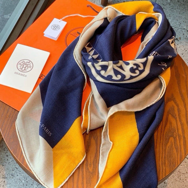 HERMES 26S SCARF 140 IN SILK AND CASHMERE 496038