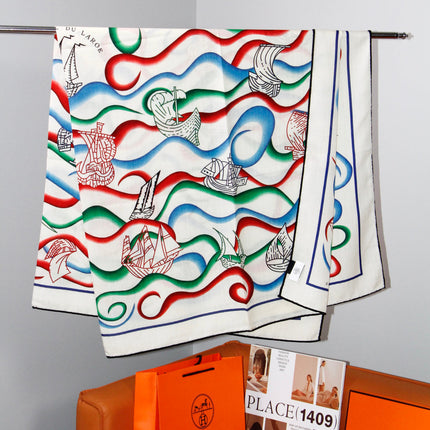 HERMES 26S SCARF 135 IN SILK AND CASHMERE 498489