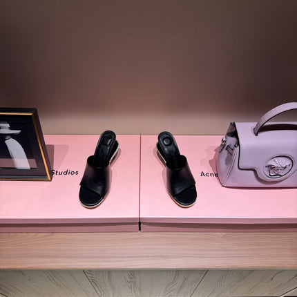 JACQUEMUS 26S DOUBLE-PLATFORM HEEL SANDALS 100 MM IN BLACK CALFSKIN