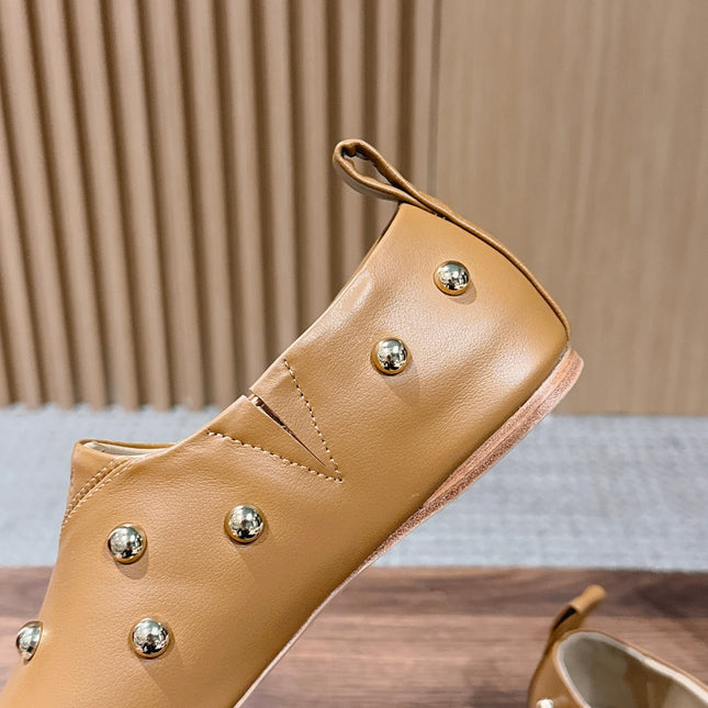 CHLOE 26S STUDDED LOAFERS IN LIGHT BROWN CALFSKIN