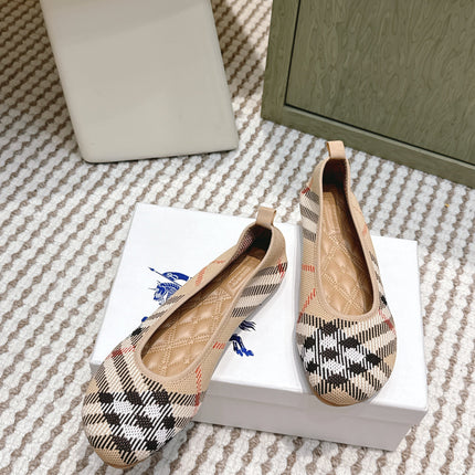 BURBERRY 26S BALLET FLATS IN BEIGE AND BLACK KNIT