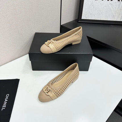 CHANEL 26S TOE FLATS IN BEIGE MESH FABRIC