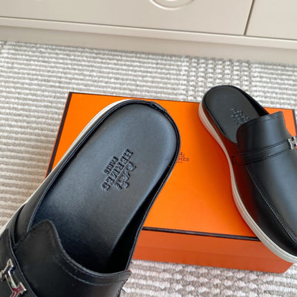 HM 25S MULES IN BLACK LAMBSKIN WITH SILVER HARDWARE