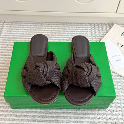 BOTTEGA VENETA 26S BOW KNOT SANDALS IN DARK BROWN LAMBSKIN
