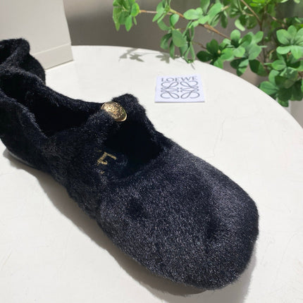 LOEWE 26S BALLET FLATS IN BLACK SHEARLING