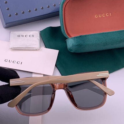 GUCCI 26S SQUARE FRAME IN ACETATE 426553