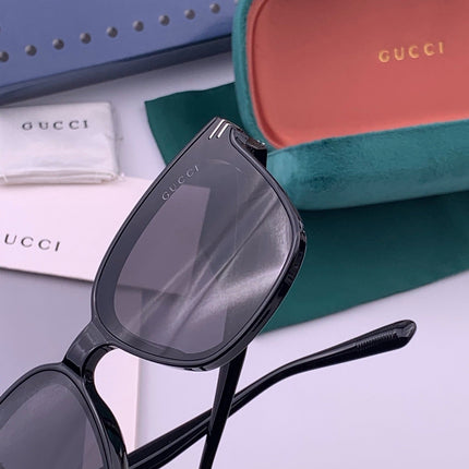 GUCCI 26S SQUARE FRAME IN ACETATE 426554