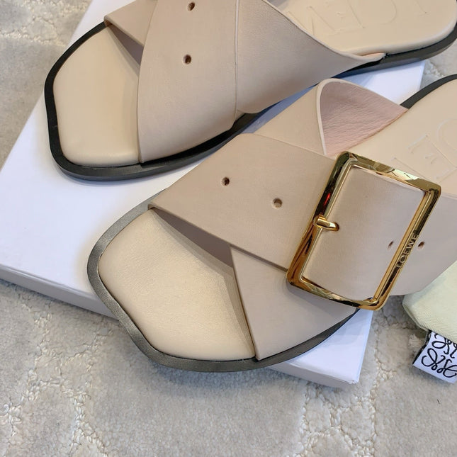 PETAL BELT FLAT SANDAL IN BEIGE CREAM CALFSKIN