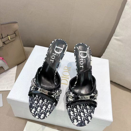 DIOR 26S KITTEN HEEL SLIDE SANDALS 85MM IN BLACK MONOGRAM CANVAS CALFSKIN CHAIN STRAP