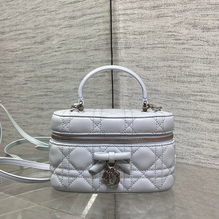 DIOR 26S MINI VANITY 17 IN LIGHT GREY LAMBSKIN
