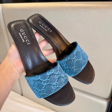 GUCCI 26S SLIDE SANDALS 55 MM IN DUSTY BLUE VELVET