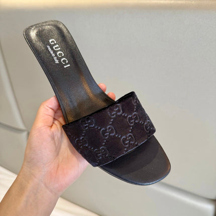GUCCI 26S SLIDE SANDALS 55 MM IN BLACK VELVET