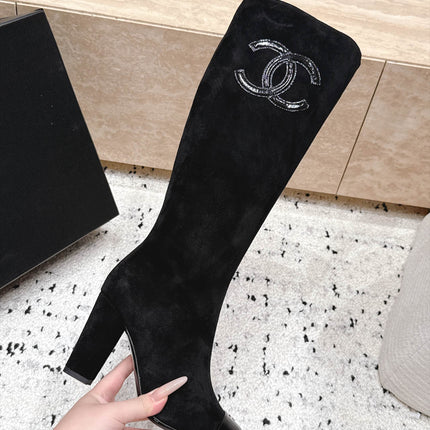 CHANEL 26S KNEE HIGH BOOTS 90 MM IN BLACK SUEDE AND PATENT