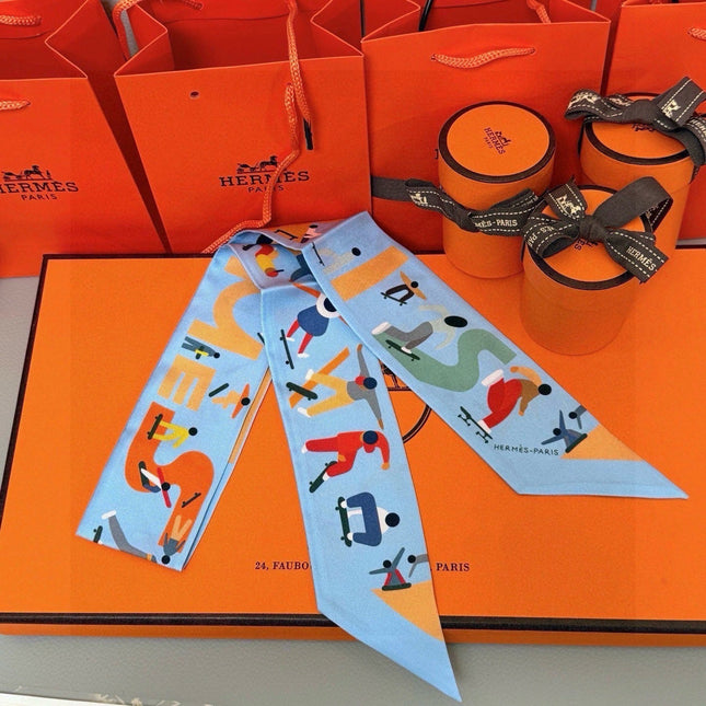 HERMES 26S TWILLY SCARF 86 IN SILK 496157