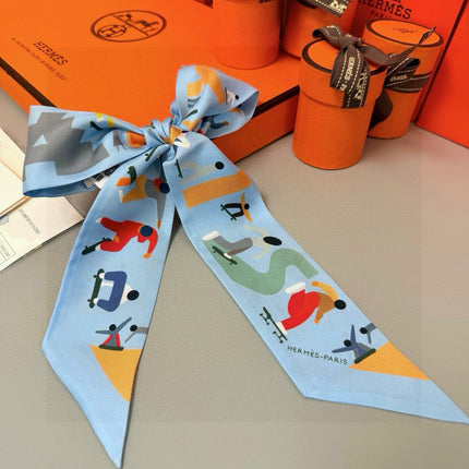 HERMES 26S TWILLY SCARF 86 IN SILK 496157