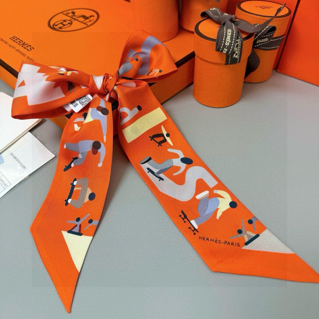 HERMES 26S TWILLY SCARF 86 IN SILK 496161