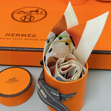 HERMES 26S TWILLY SCARF 86 IN SILK 496162