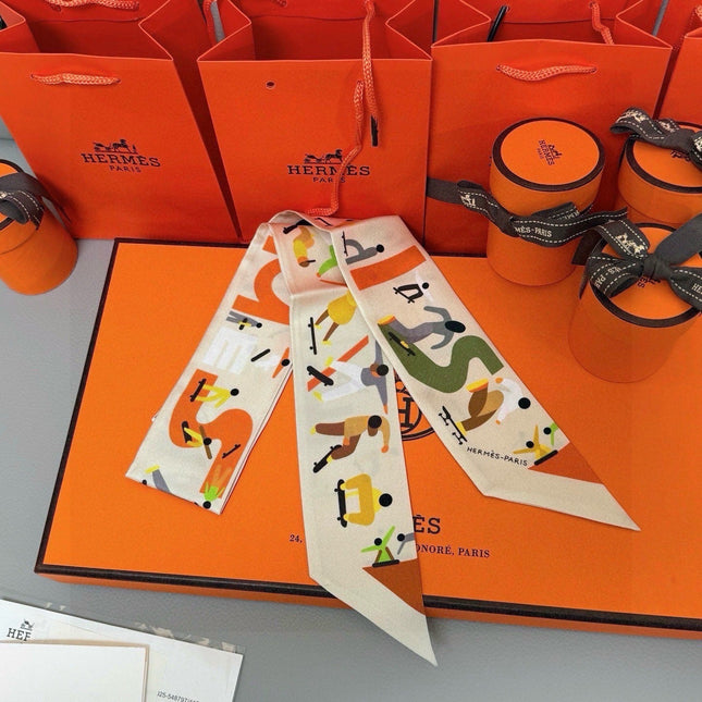 HERMES 26S TWILLY SCARF 86 IN SILK 496162